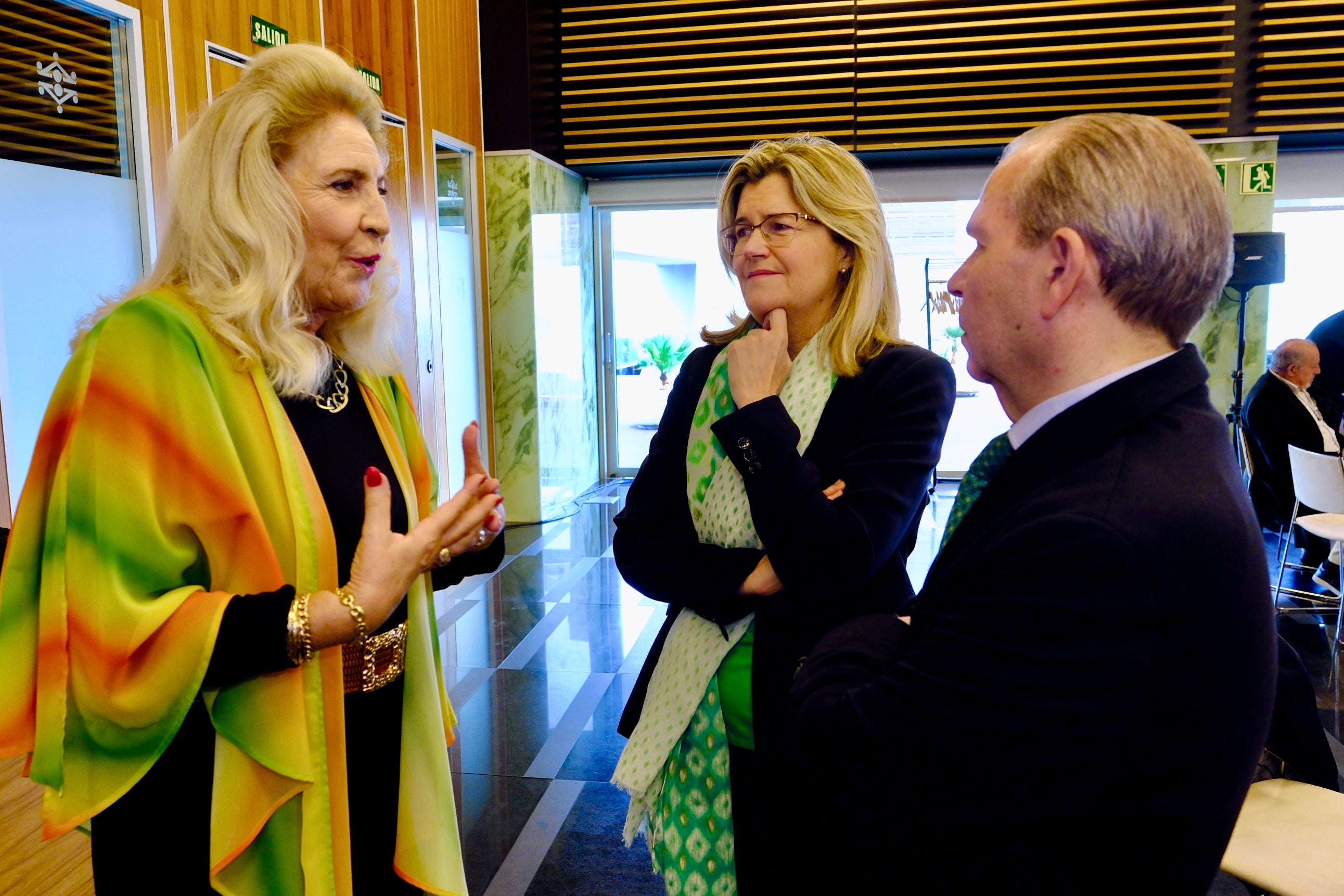 Fotos: Ambiente en La Mirada Económica de ABC y LA VOZ con Rocío Blanco