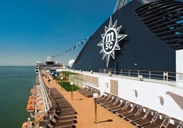 Cádiz despide el mes de abril con cuatro cruceros en el muelle