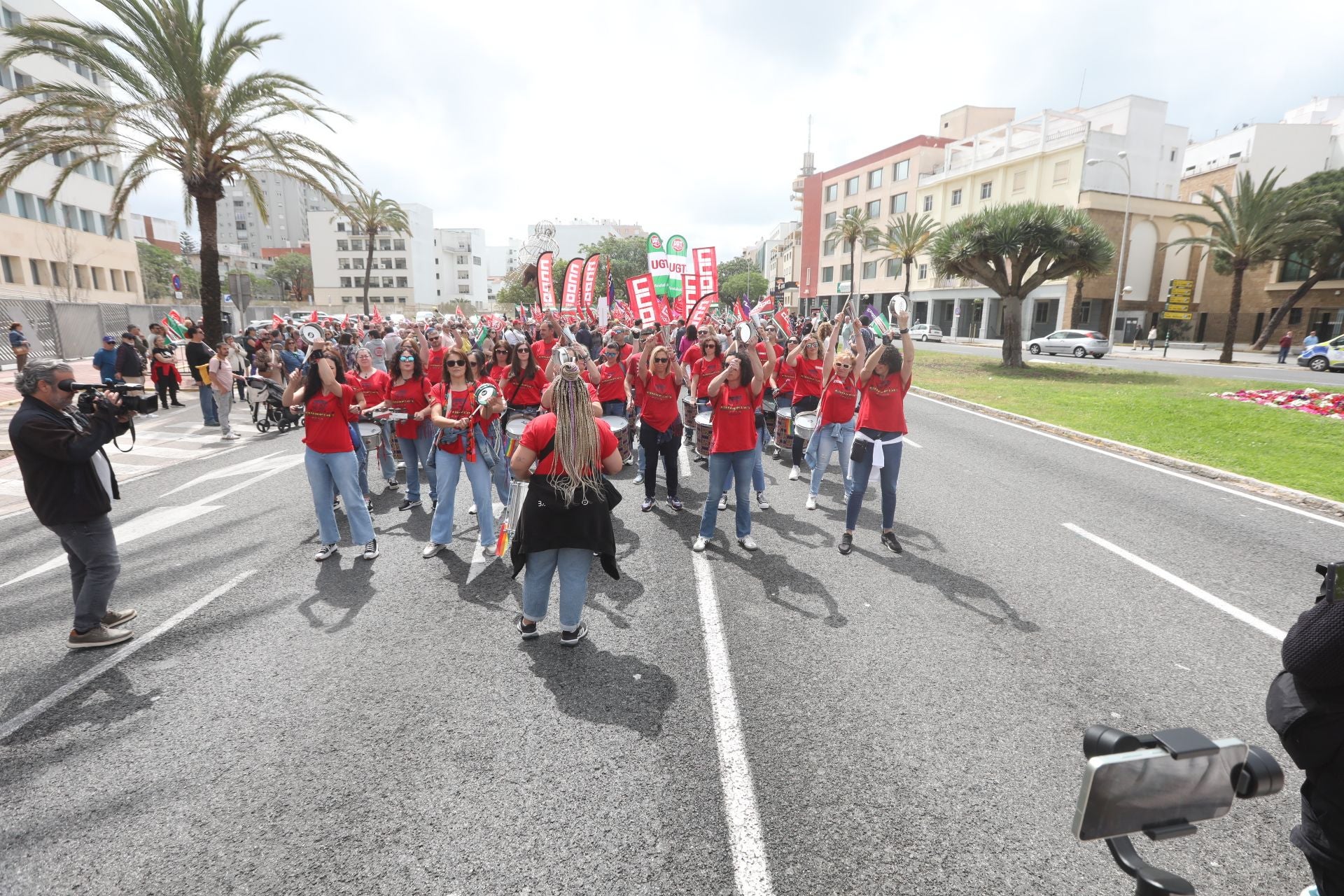 Fotos: Así han sido las dos manifestaciones del Primero de Mayo en Cádiz