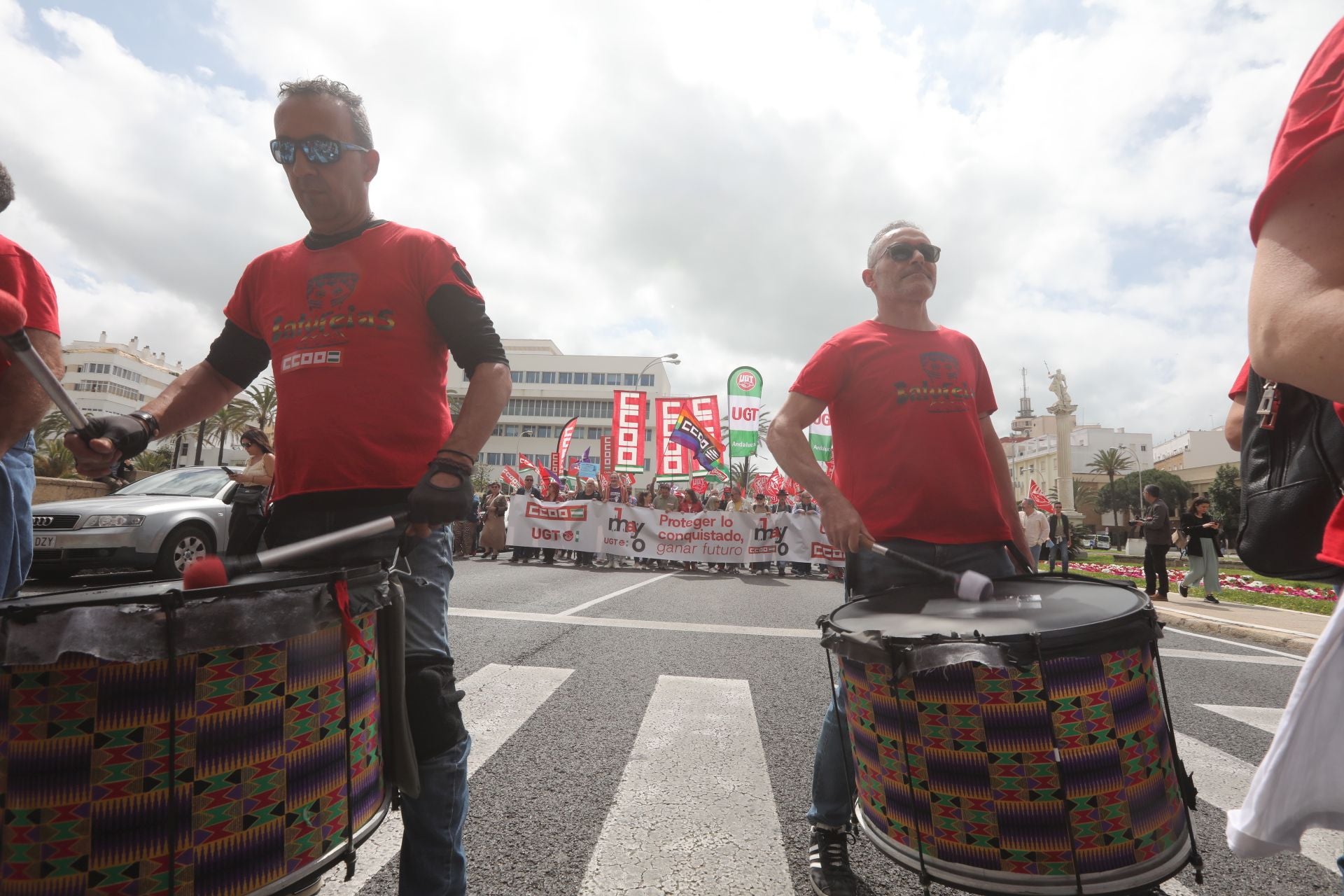 Fotos: Así han sido las dos manifestaciones del Primero de Mayo en Cádiz