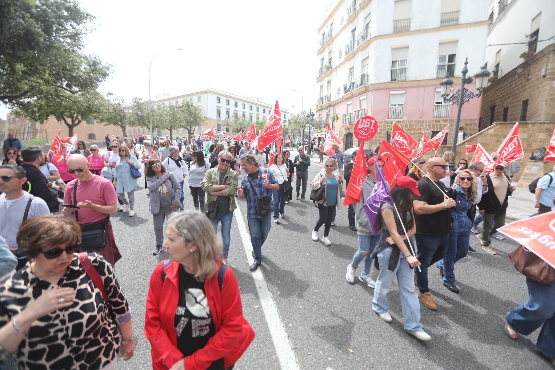 Fotos: Así han sido las dos manifestaciones del Primero de Mayo en Cádiz