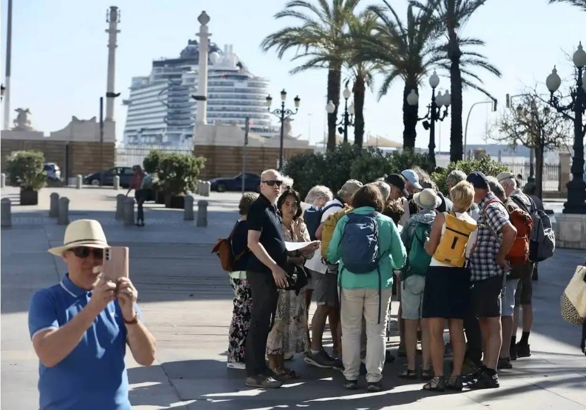 Turistas en Cádiz