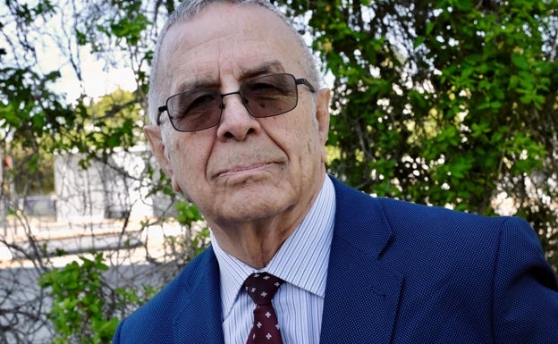 Manuel, una vez jubilado, creó su propia editorial.