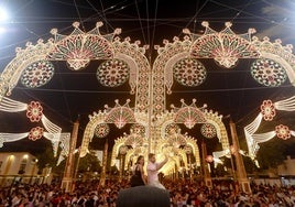 A qué día y a qué hora se enciende el alumbrado de la Feria de Jerez 2025