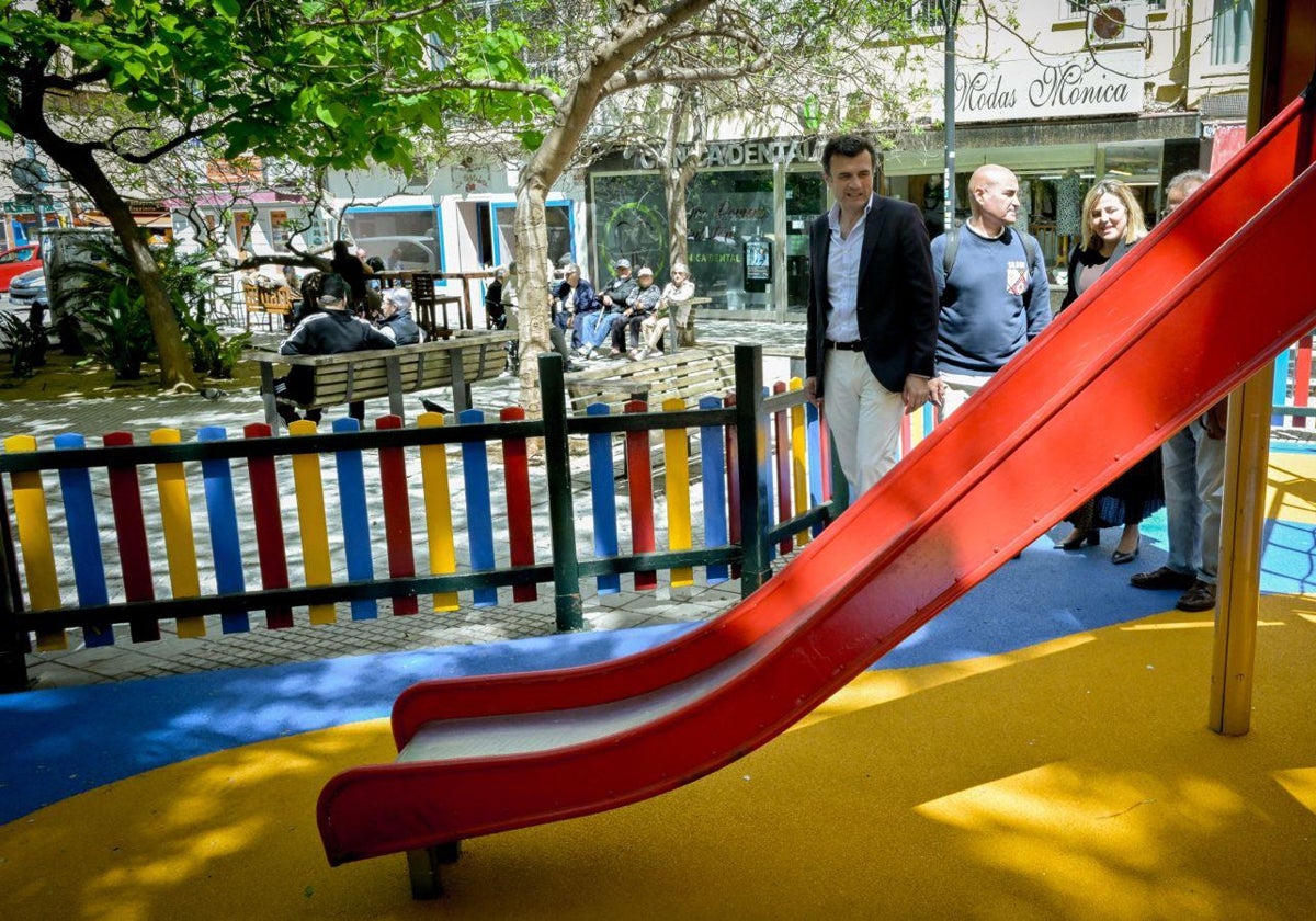Los parques infantiles de La Laguna y Cerro del Moro reabren tras su reforma