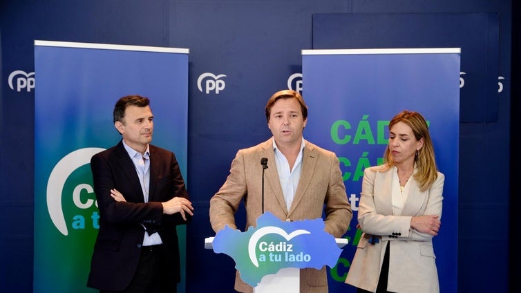 'Cádiz a tu lado';  el PP busca acercarse a la gente: «Vamos a crear un universo de alianzas»