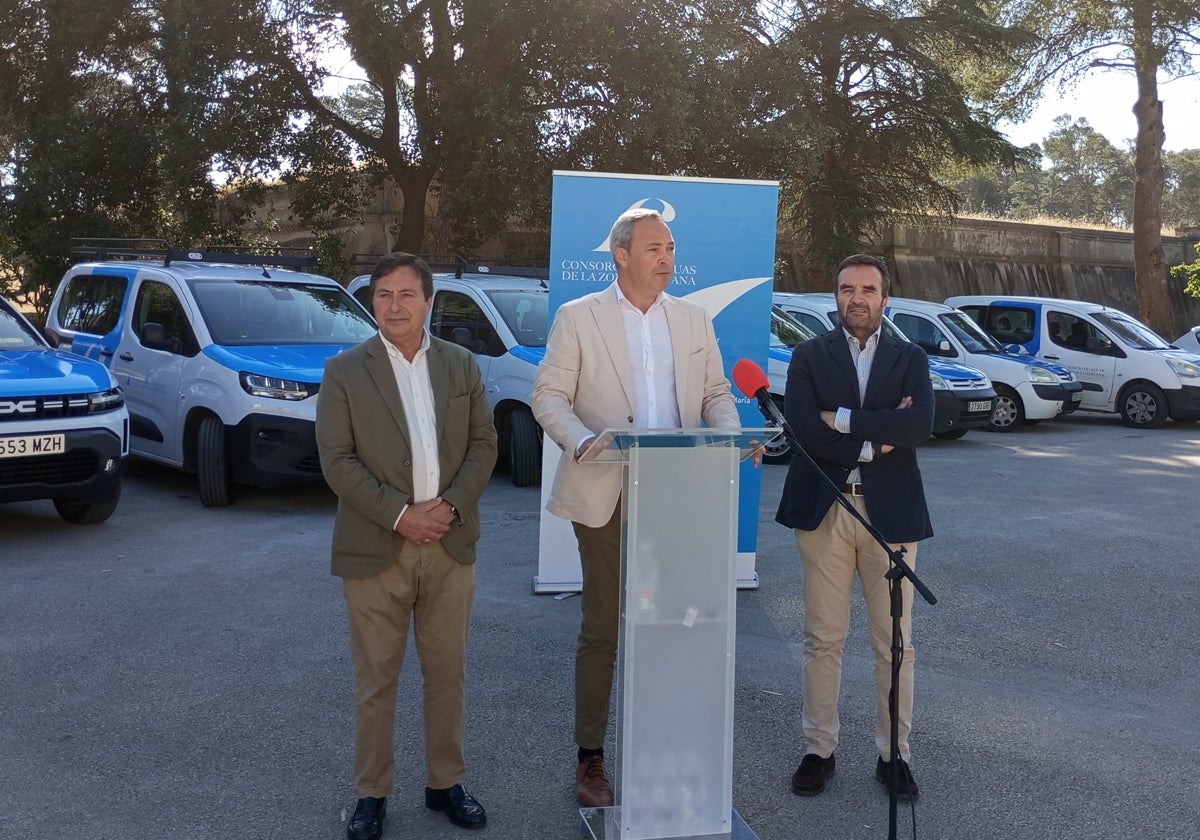 El Consorcio de Aguas de la Zona Gaditana entrega nuevos vehículos para la mejora de sus operaciones