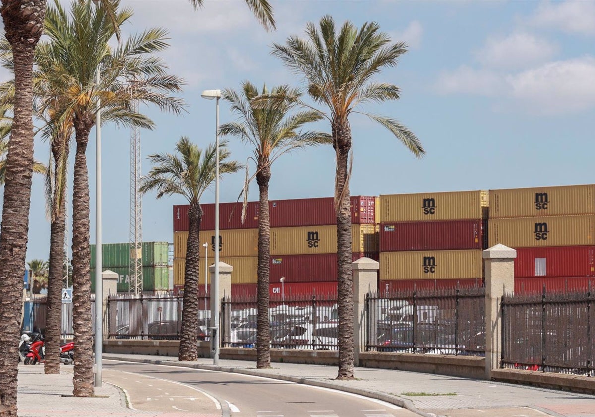 El tráfico de mercancías en la Bahía crece un 12 por ciento en el primer cuatrimestre