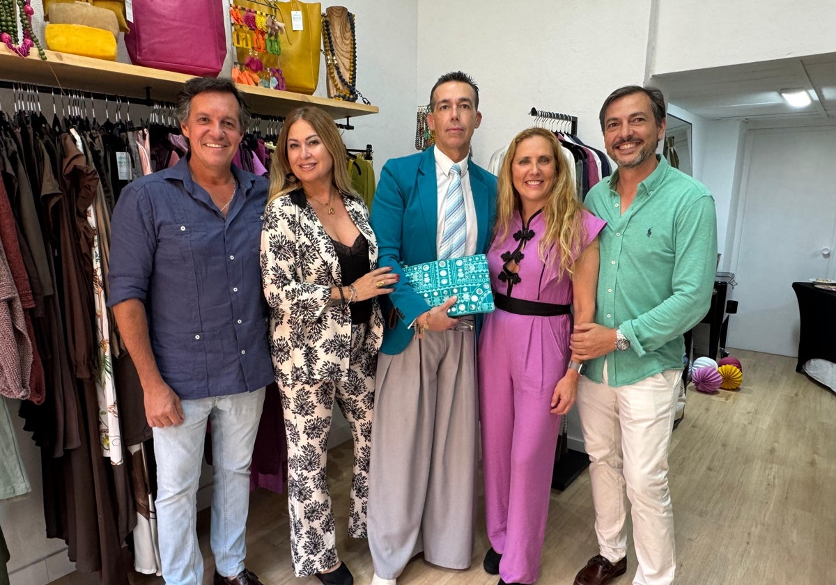 Prsentación de 'Sv Fashion Shop'.