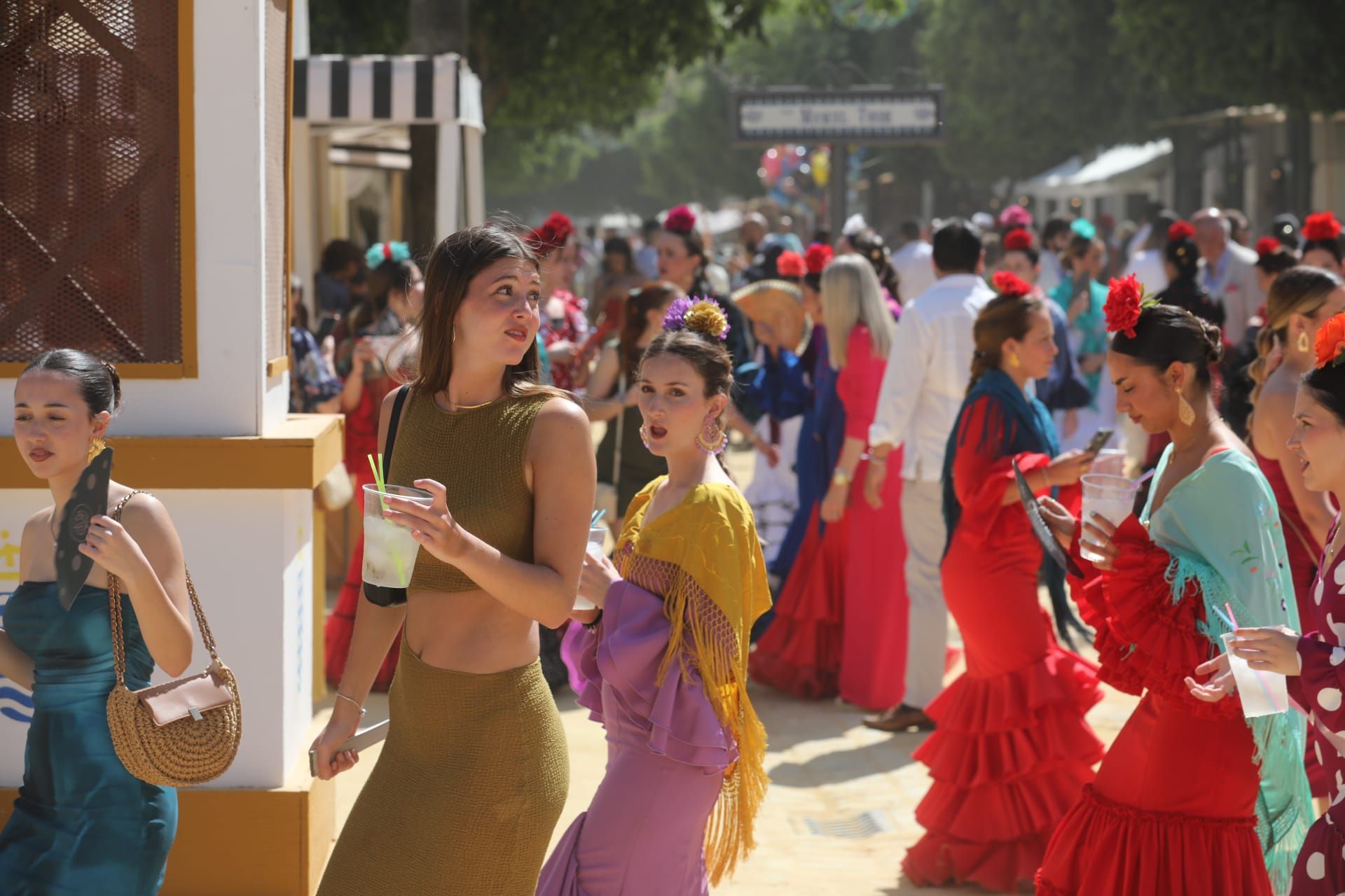 Fotos: Gran ambiente en el domingo de Feria de Jerez