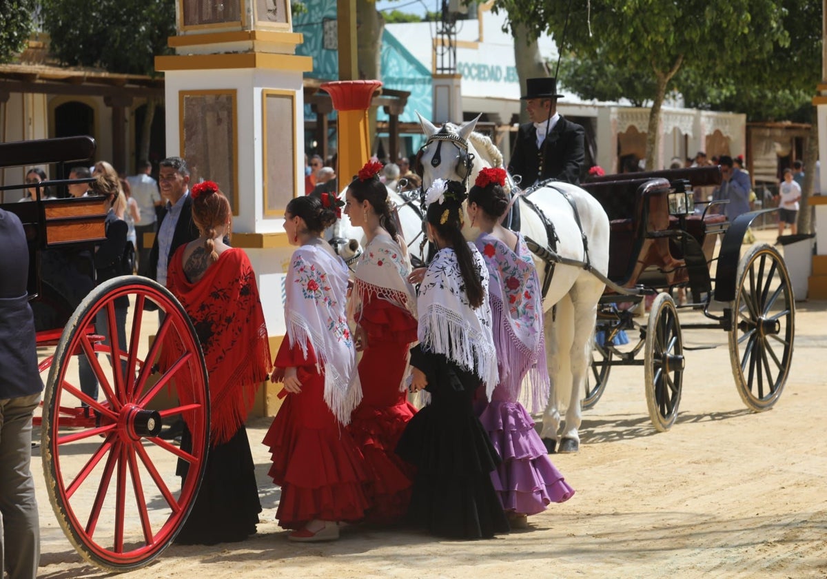 Fotos: Gran ambiente en el domingo de Feria de Jerez