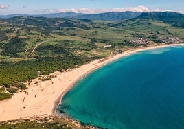 Ni Tarifa ni Zahara: esta es la playa de Cádiz que opta a ser la mejor de España en 2025