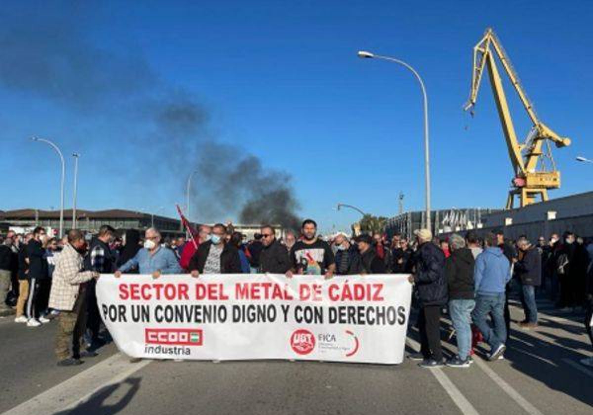 Manifestación en noviembre de 2021 en favor del convenio del Metal