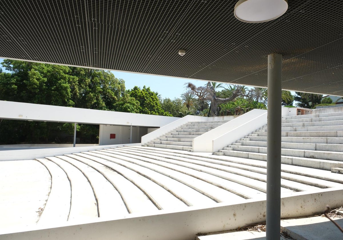 El antiguo Teatro Pemán, hoy renombrado como Teatro del Parque.