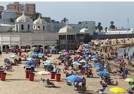 Arranca la temporada de verano  con altas temperaturas en las playas de Cádiz