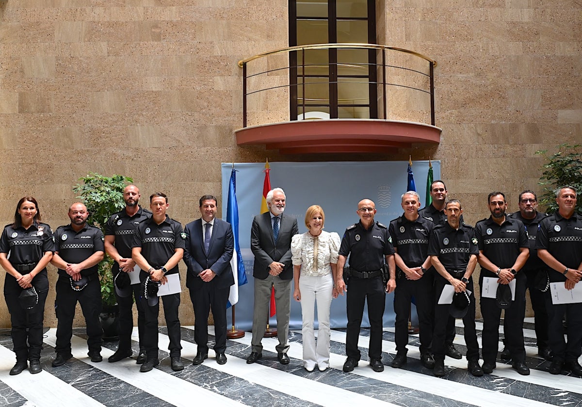 Ocho nuevos Policías Locales toman posesión de su plaza en Jerez