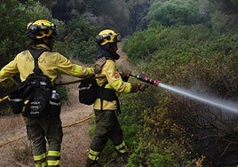 Estabilizado el incendio de la Dehesa de las Yeguas de Puerto Real