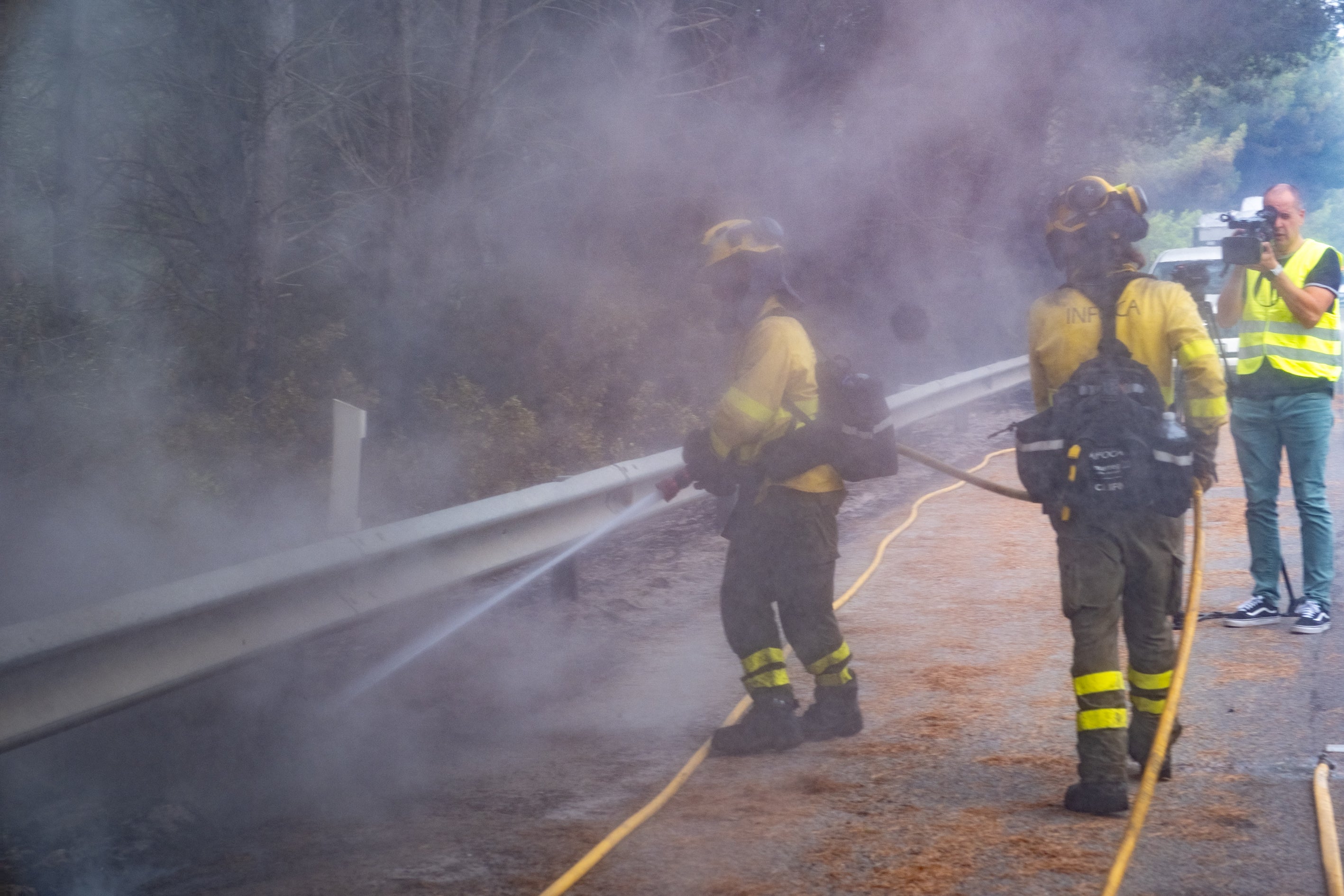 Fotos: Las imágenes del incendio de Puerto Real