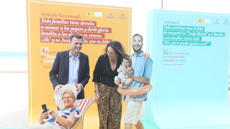 «Y su Juan y Medio, que no falte»: Cádiz su suma a la seria y simpática campaña de la Junta a favor de la corresponsabilidad y la conciliación