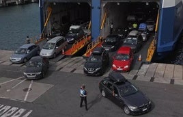 Más de 11.400 personas cruzan por Algeciras y Tarifa en el primer día de la Operación Paso del Estrecho