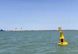 Una boya oceanográfica de última generación para monitorizar el impacto del cambio climático en la Bahía de Cádiz