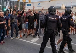 Así hemos vivido la huelga del Metal en Cádiz, en directo: normalidad en la capital y la Bahía a la espera de un acuerdo antes del lunes