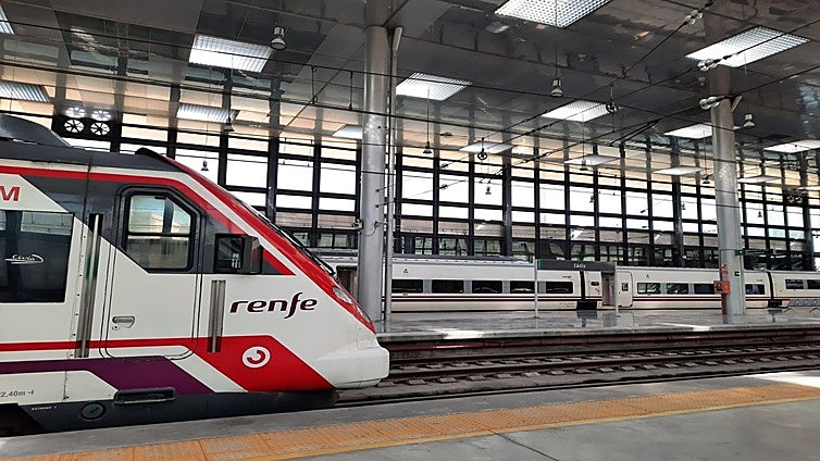 Retrasos en los trenes de cercanías de Cádiz por una incidencia  entre Las Aletas y San Fernando