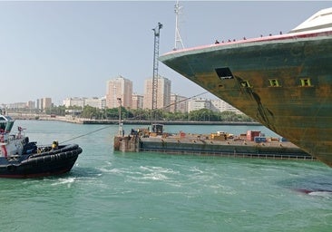 Trabajadores de Navantia Cádiz 'liberan' el crucero de Carnival retenido por la huelga del Metal