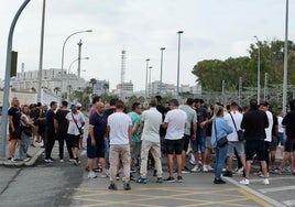 Hosteleros de Cádiz lamentan la «inseguridad» que genera la huelga del metal en el sector