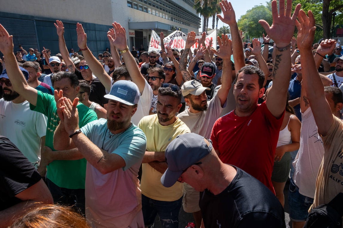 Fotos: Así ha sido la protesta de la huelga del metal en Cádiz de este miércoles