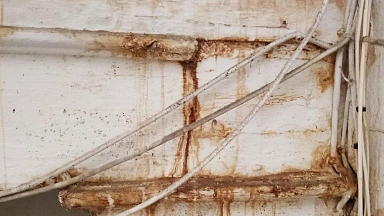 La emergencia social en la finca de Javier de Burgos, 19 explota en el Pleno del Ayuntamiento de Cádiz