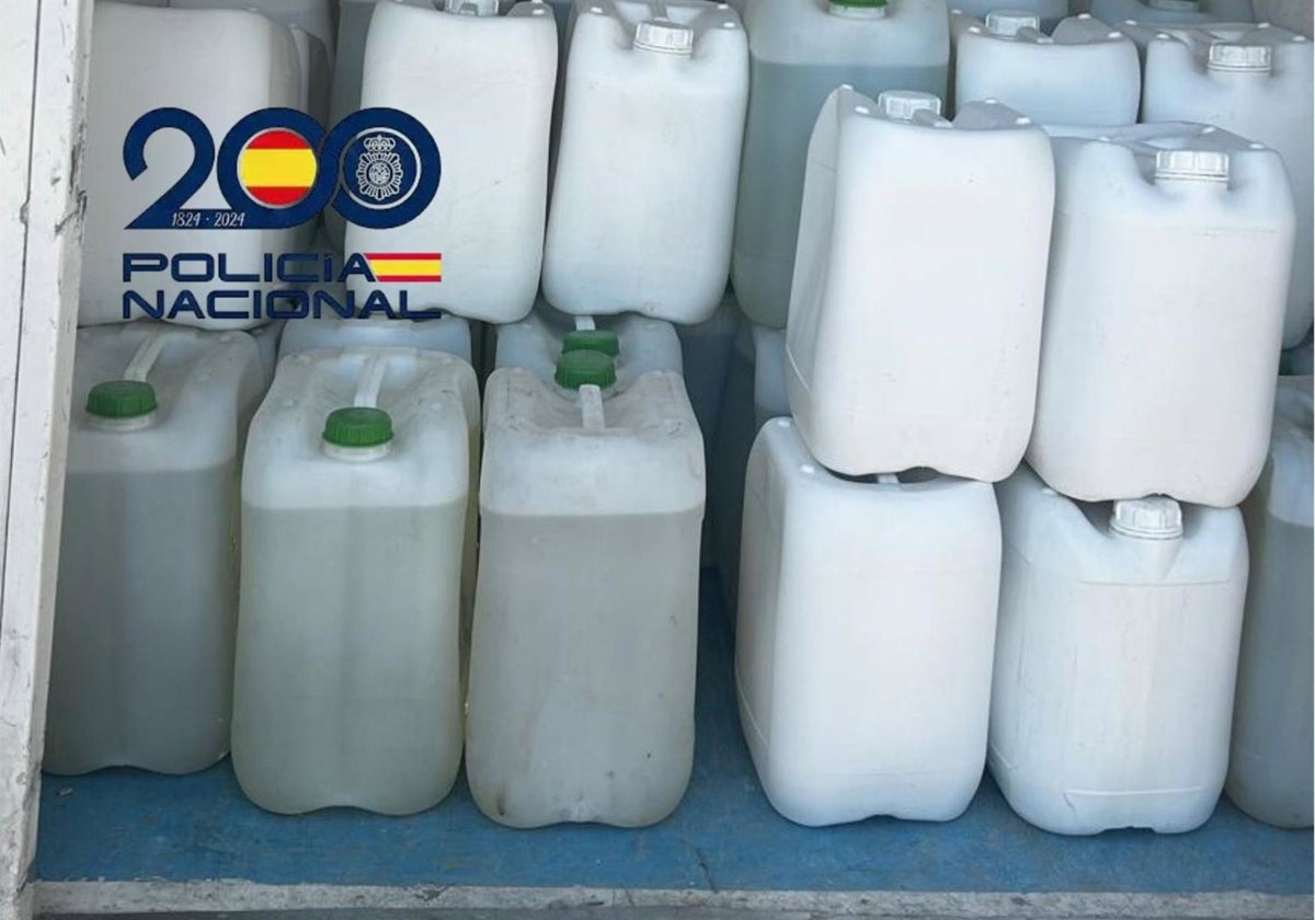 Cinco detenidos en Jerez tras intervenir más de 10.000 litros de gasolina en petacas para el narcotráfico