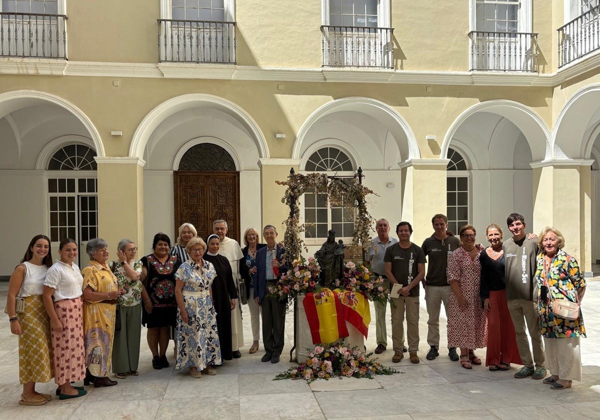 La nueva singladura de la Galeona, imagen de la Virgen del Rosario de Cádiz: rumbo a Hispanoamérica
