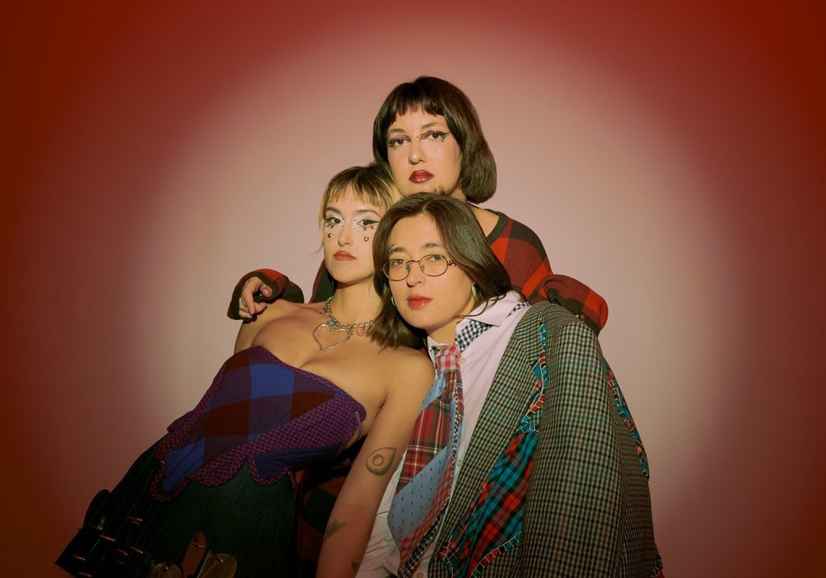 El futuro se escribe en femenino: Aiko el grupo.
