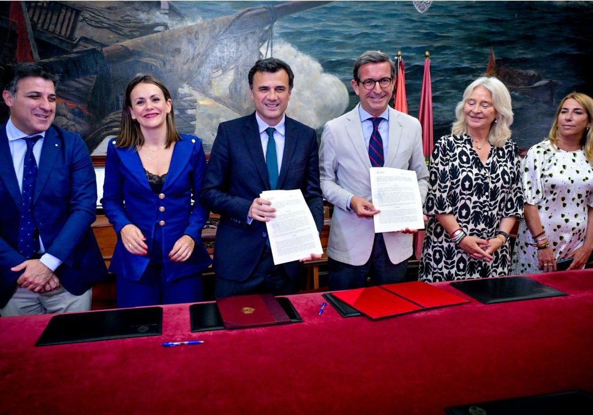 La Junta y el Ayuntamiento de Cádiz se alían para fortalecer las capacidades de la industria auxiliar naval