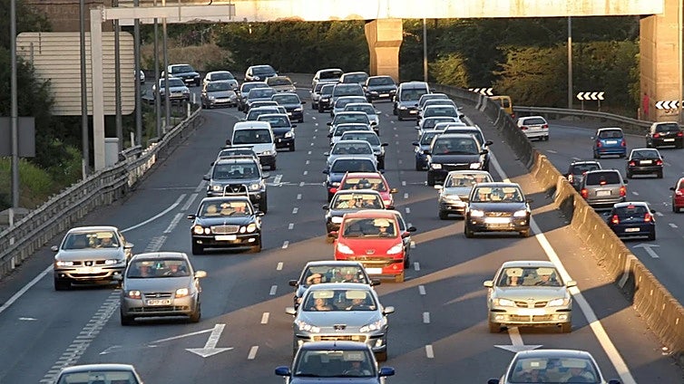 Arranca la 'Operación Verano' 2025 de la DGT: carreteras señaladas en rojo