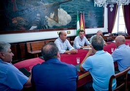 Bruno García media en la huelga de autobuses