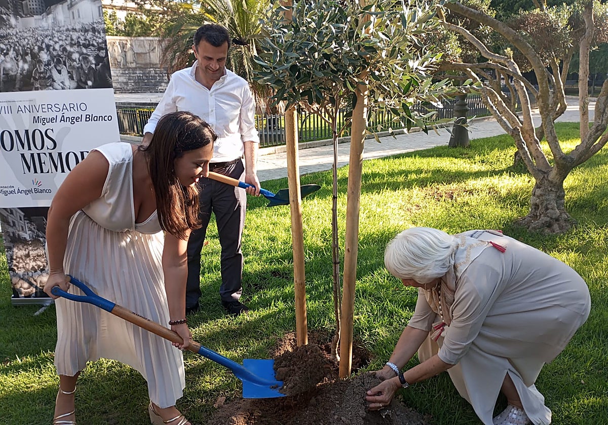 El PP de Cádiz recuerda a Miguel Ángel Blanco en el 28 aniversario de su asesinato