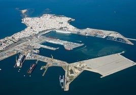 De Puerto América a la nueva terminal de contenedores
