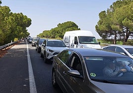 Vuelven los atascos a las carreteras de Cádiz en el último fin de semana de julio