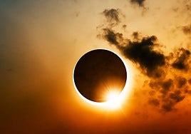 Chiclana pone el foco en un eclipse de sol que será histórico: no se veía desde 1870 y no se repetirá hasta 2053