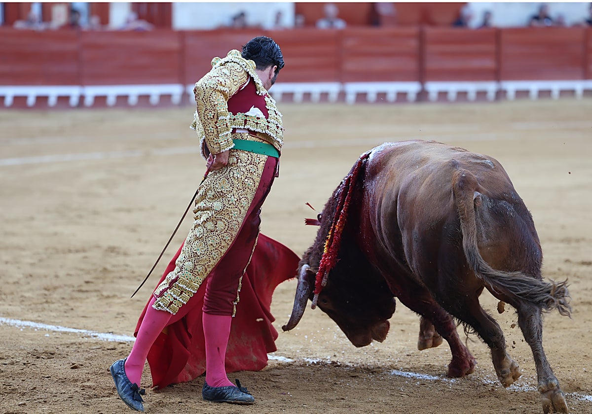 Morante se luce con la izquierda