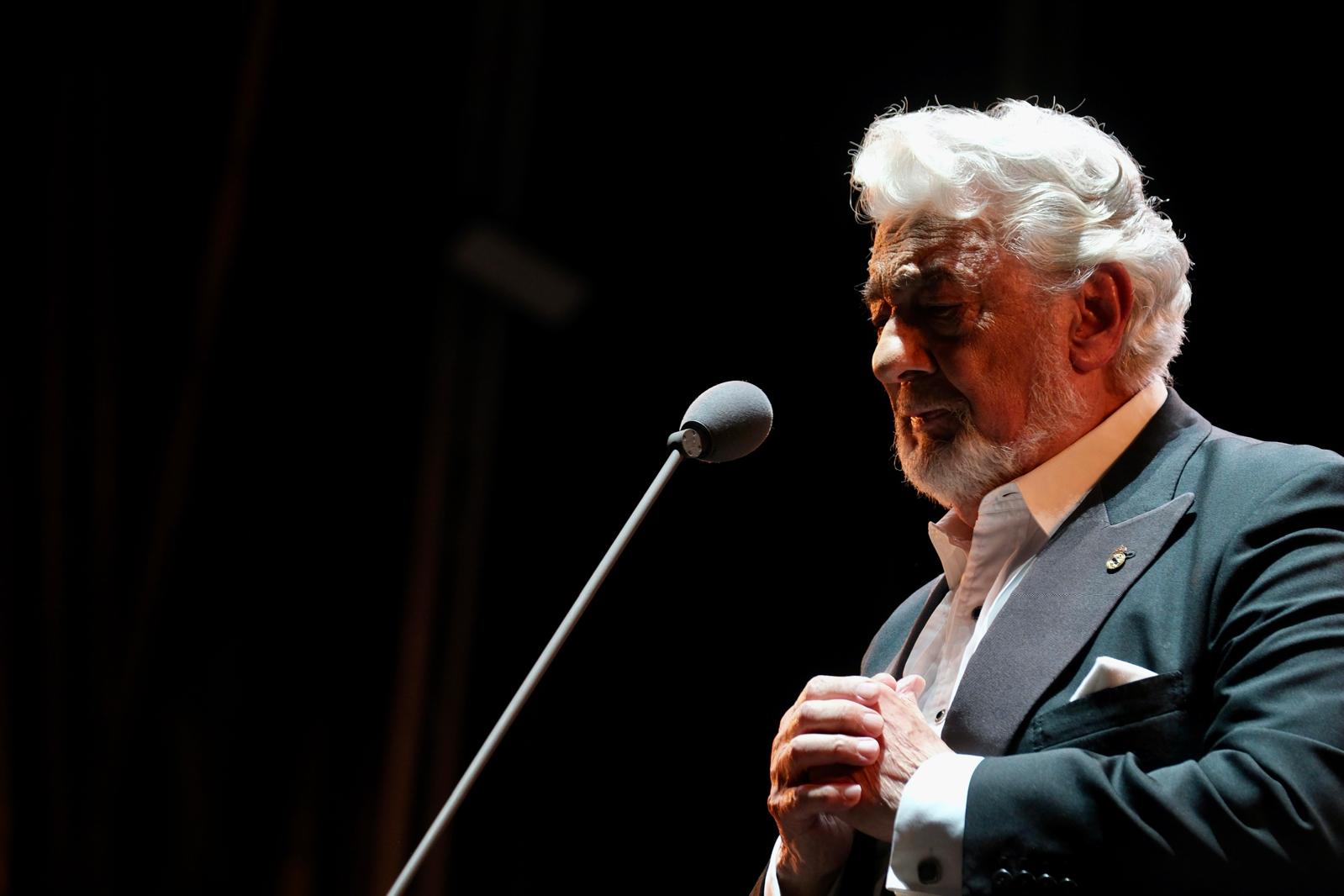 La voz de Plácido Domingo retumba en Chiclana