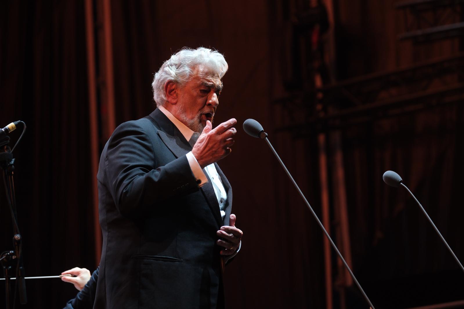 La voz de Plácido Domingo retumba en Chiclana