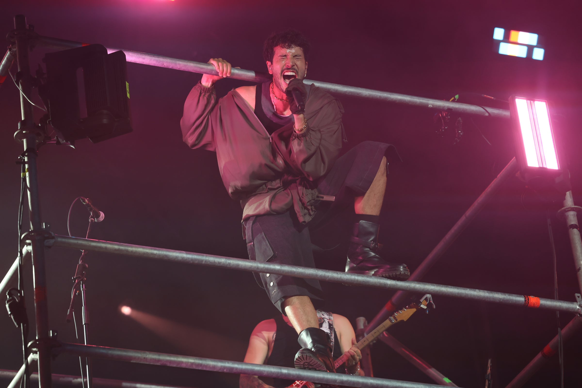 Sebastián Yatra, ritmo y romance frente al mar en Concert Music Festival