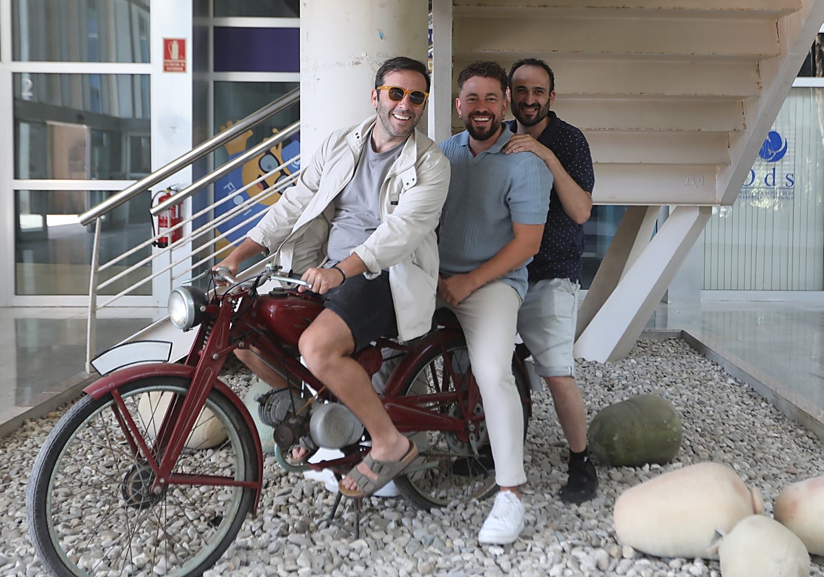 Juande, Kiko y Javi, Los Caños, actúan el 9 de agosto en Cádiz