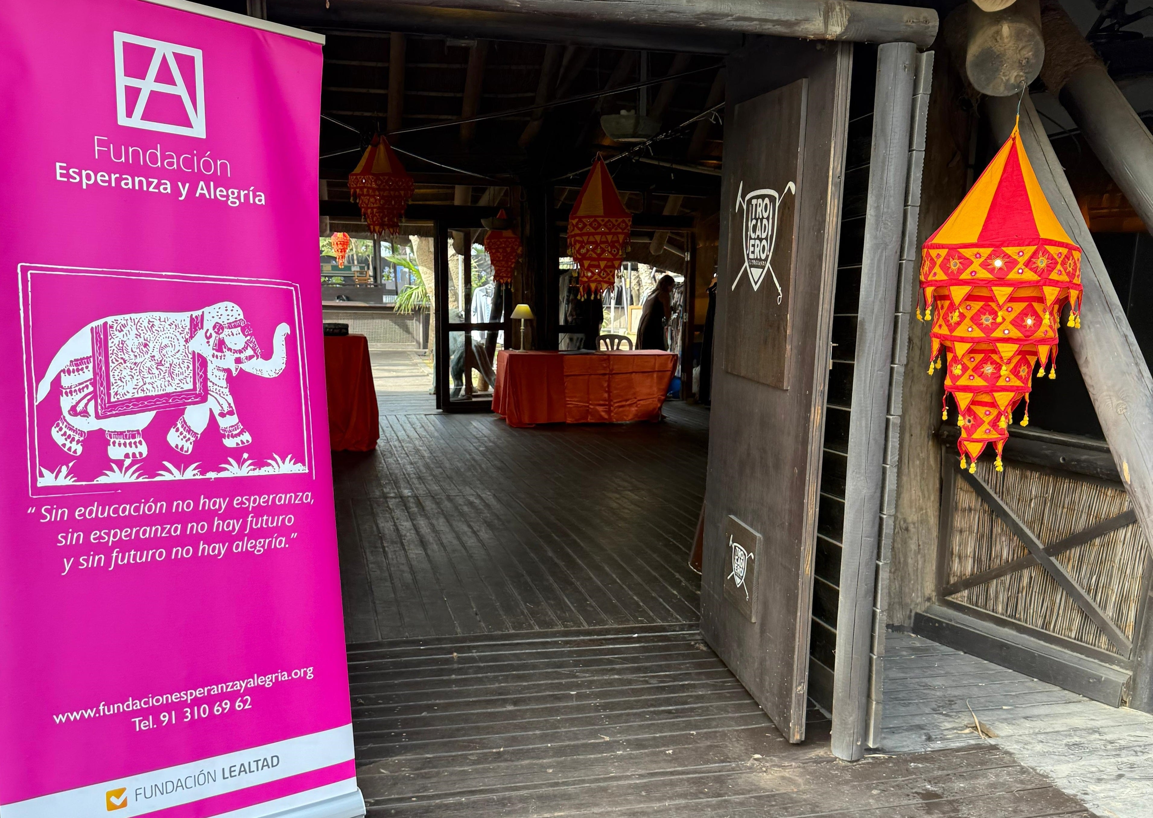 FOTOS: El Bazar Solidario de la India de la Fundación Esperanza y Alegría en Sotogrande