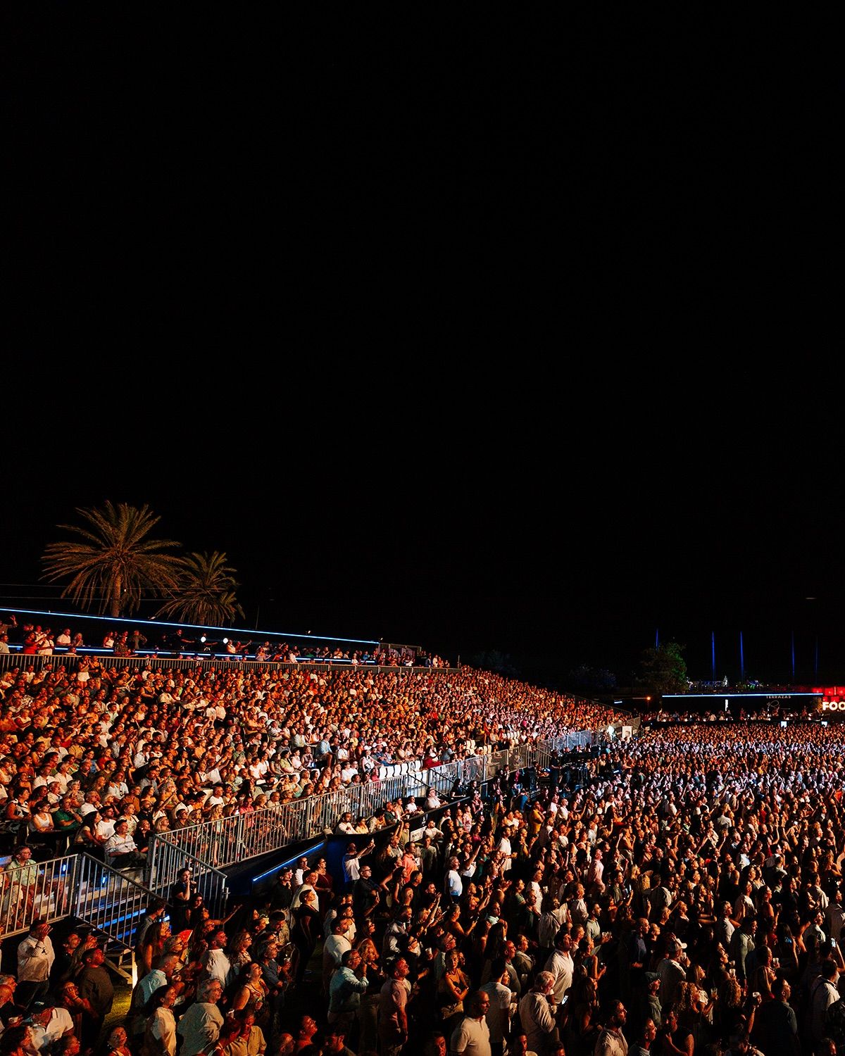 Fotos: Antonio Orozco impregna su inconfundible sello en el Concert Music Festival