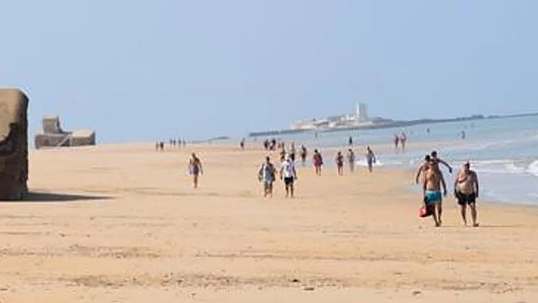 Imagen de archivo de la playa de camposoto