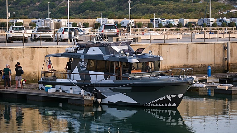 El 'Walrus' en el puerto de Barbate